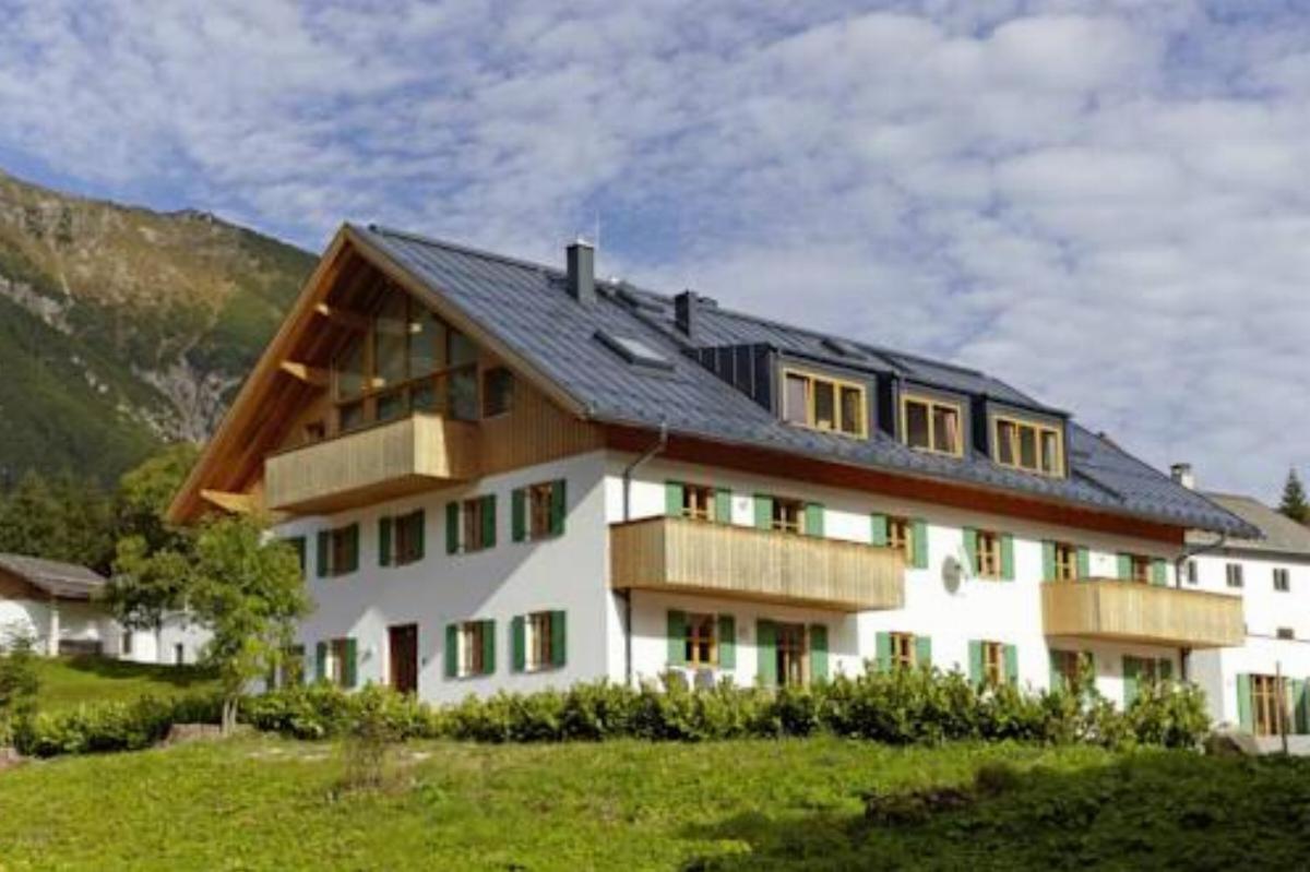 Chalet Zur Rose Berwang Bagian luar foto
