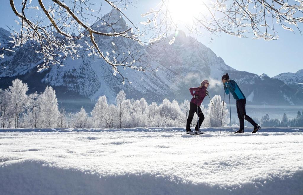 Chalet Zur Rose Berwang Bagian luar foto